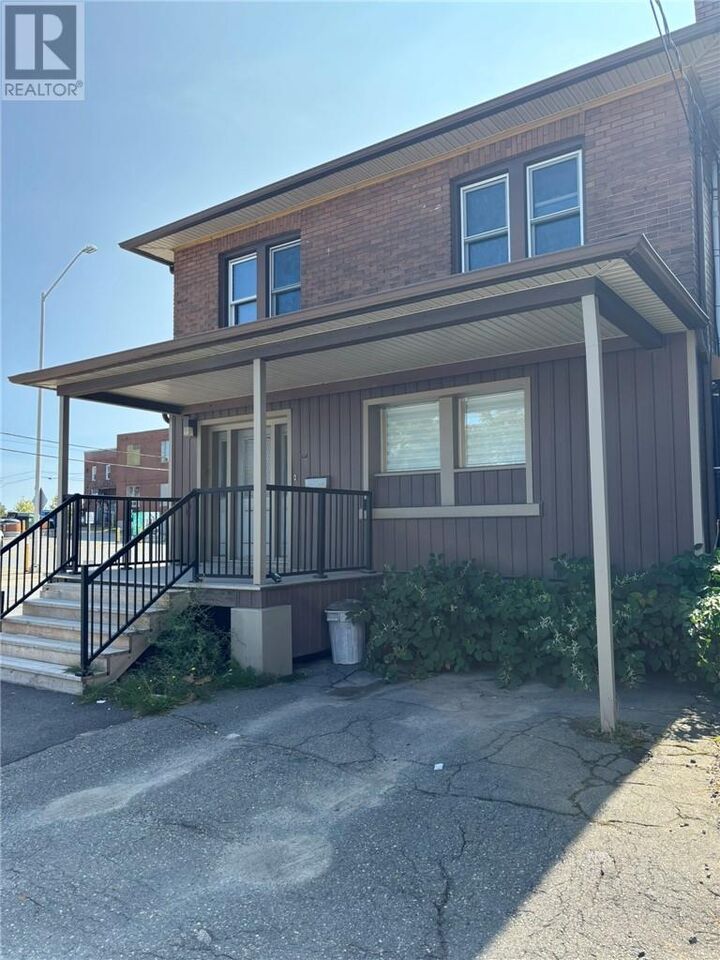 Property Photo:  127 Pine Street  ON P3C 1X2 