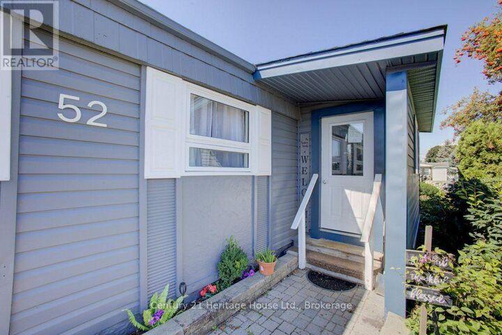 Property Photo:  52 Fairview Crescent  ON N4W 3G8 
