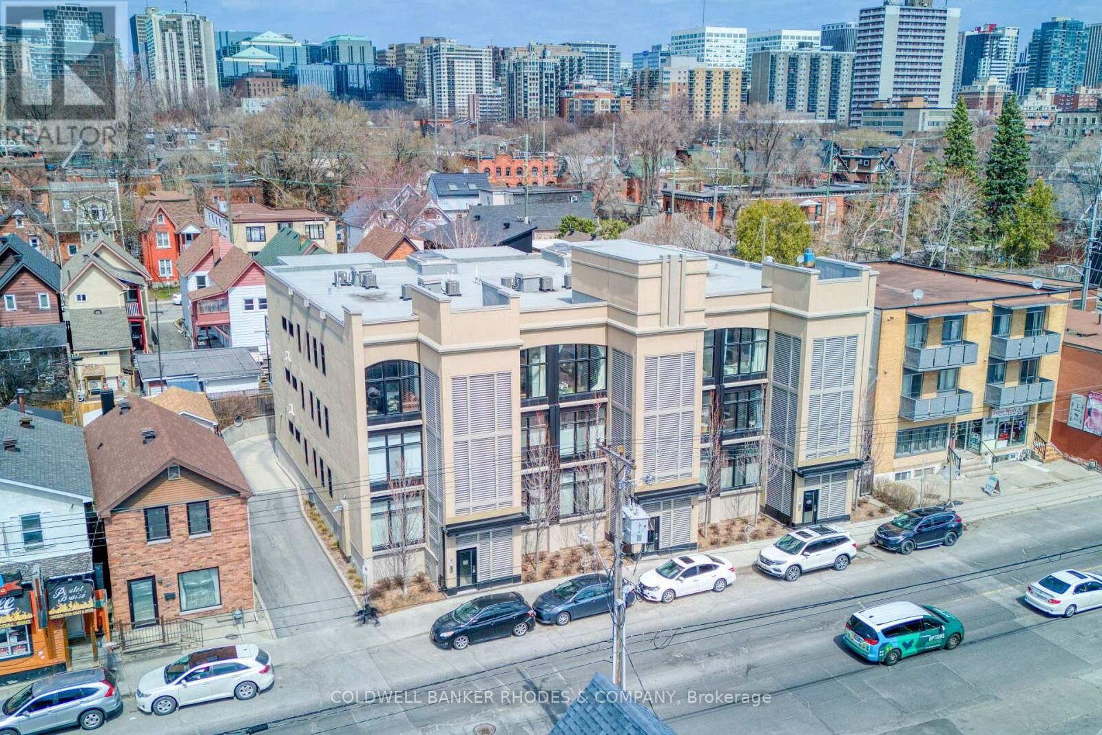 Property Photo: 515 Gladstone Avenue 5 ON K1R 5N9