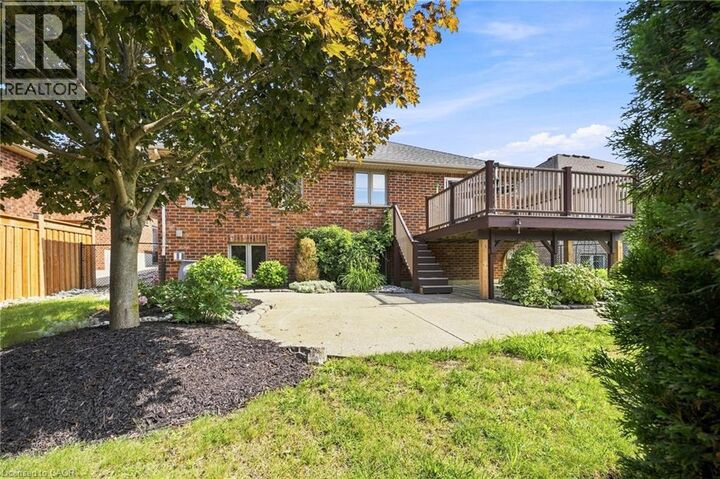 Property Photo: 106 Kingfisher Avenue ON N4T 1T7