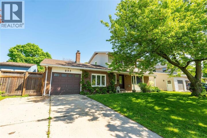 Photo de la propriété: 635 Highbury Park ON N7V 2K1