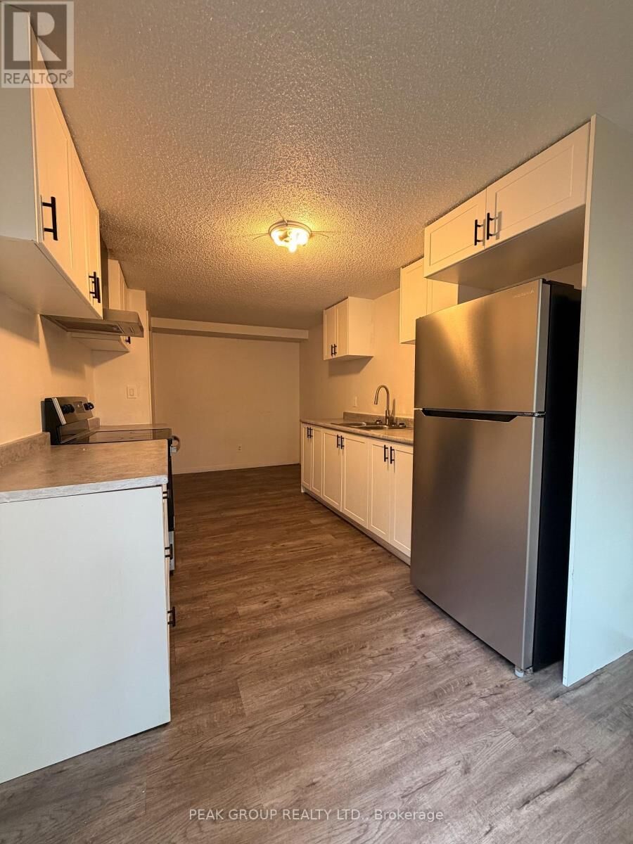 Property Photo:  283 Vine Street  ON L2M 7R5 