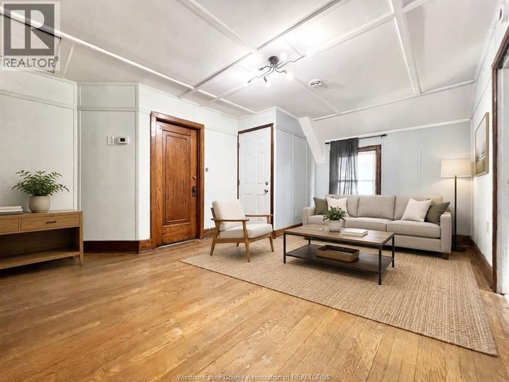 Property Photo:  427 Cameron Upper  ON N9B 1Y9 