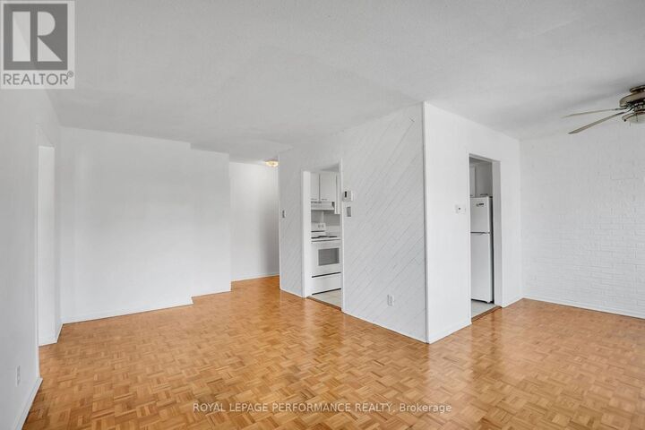 Property Photo:  2044 Arrowsmith Drive 208C  ON K1J 7V8 