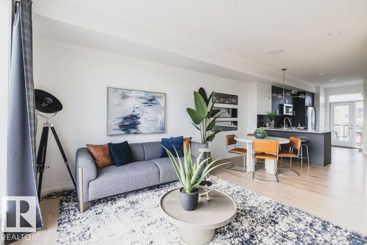 Property Photo:  11 Roseburn Trail  AB T8L 0A0 