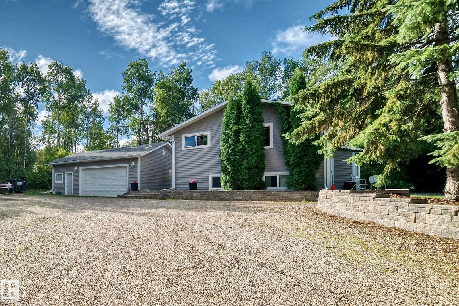 Property Photo:  36 53504 Rge Rd 274  AB T7X 3T1 