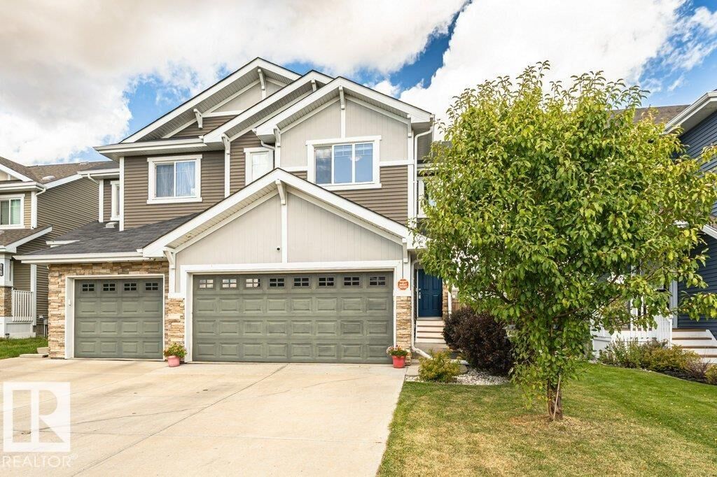 Property Photo:  923 Ebbers Crescent NW  AB T5Y 3V1 