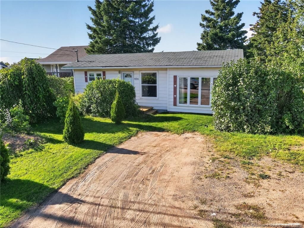 Property Photo:  494 Greenwood Drive  NB E4P 1V6 