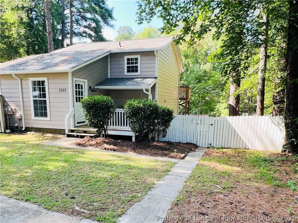 Property Photo:  1215 Fernridge Drive  NC 27332 