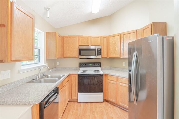Property Photo: 209 Cottonwood Creek Circle GA 30114