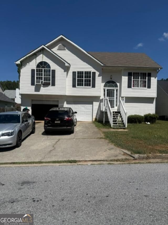 Property Photo:  1582 Isleworth Circle  GA 30349 