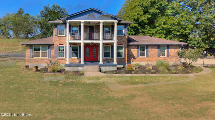 Property Photo:  203 Ridge Rd  KY 40165 