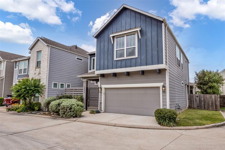 Property Photo:  10004 Steeple Farms Drive  TX 77080 