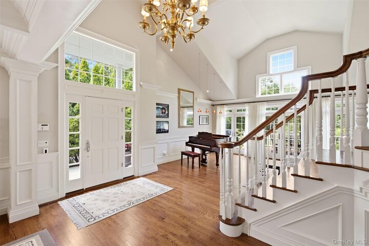Property Photo:  3 Fieldstone Lane  NY 11771 