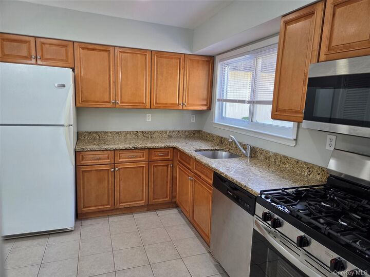 Property Photo:  18 Pavilion Ridge Way 1  NY 10901 