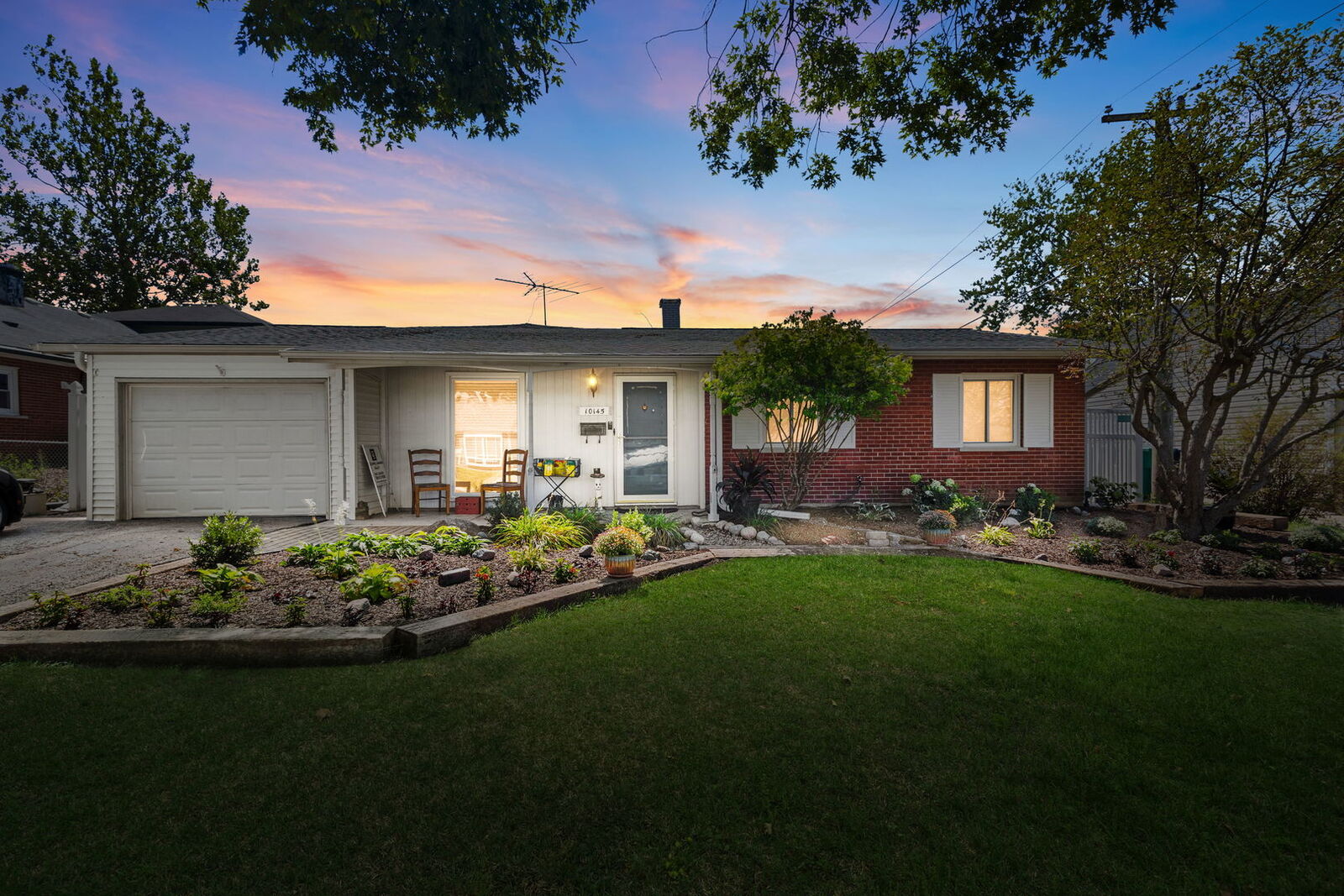 Property Photo:  10145 Hyacinth Drive  IL 60462 