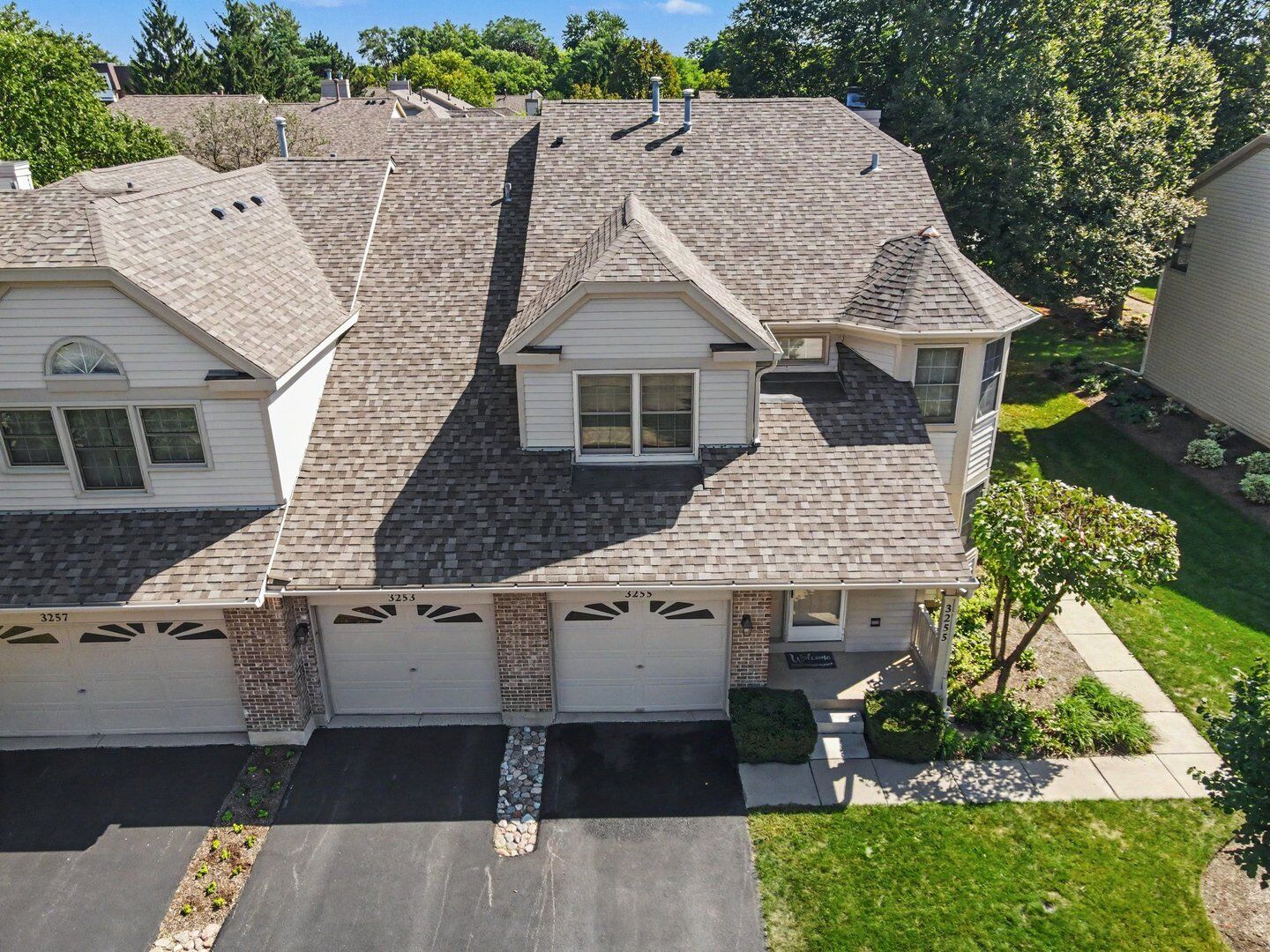 Property Photo:  3255 N Daniels Court  IL 60004 