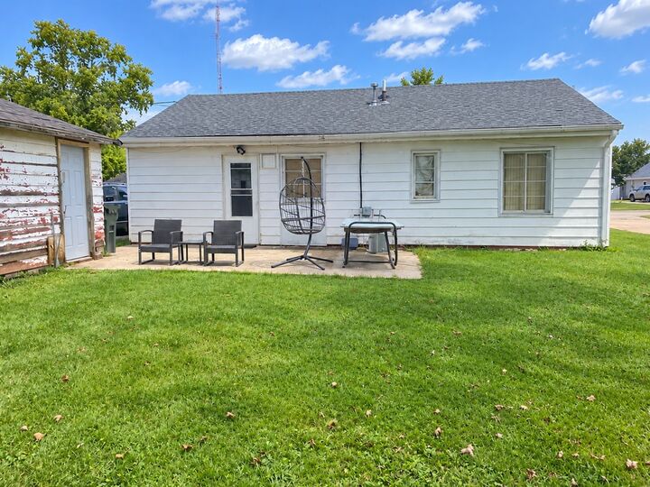 Property Photo: 1109 Harvey Drive IL 61081
