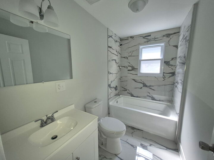 Property Photo: 5320 S Laflin Street IL 60609