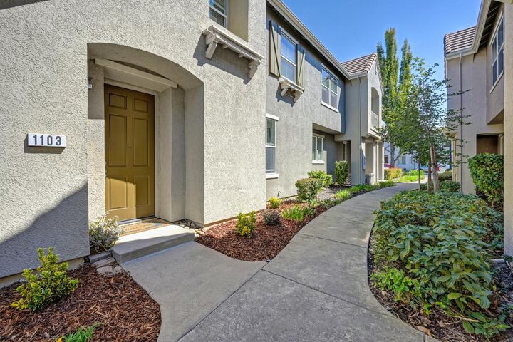 Property Photo: 1103 Esplanade Circle CA 95630