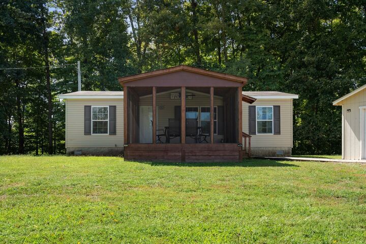 Property Photo:  552 Beaver Ln  TN 38562 