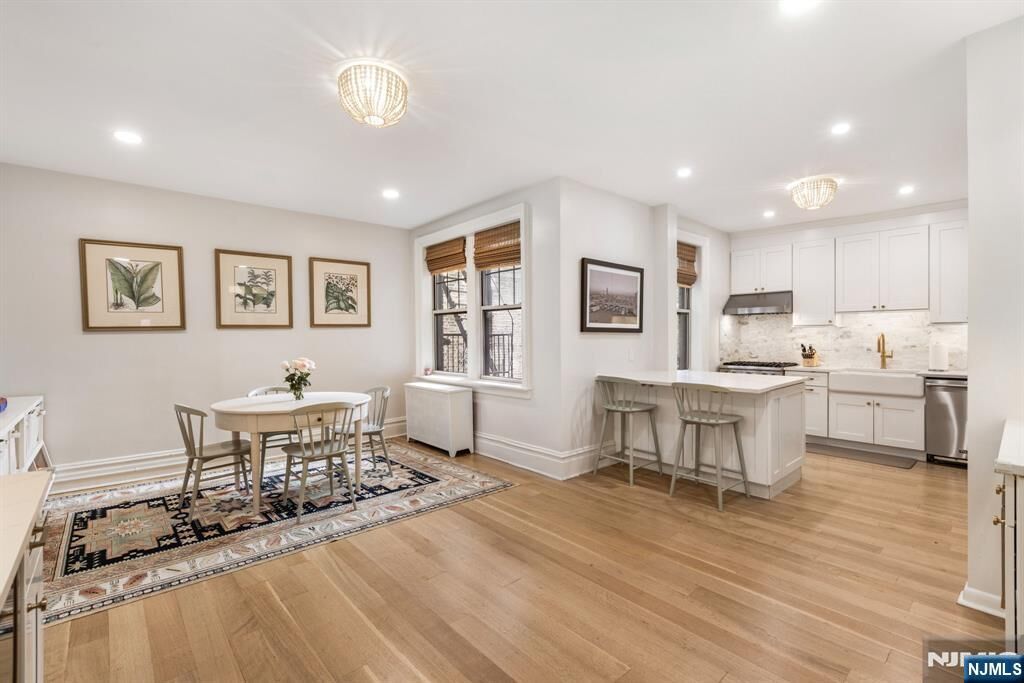 Property Photo:  1000 Hudson Street 204  NJ 07030 