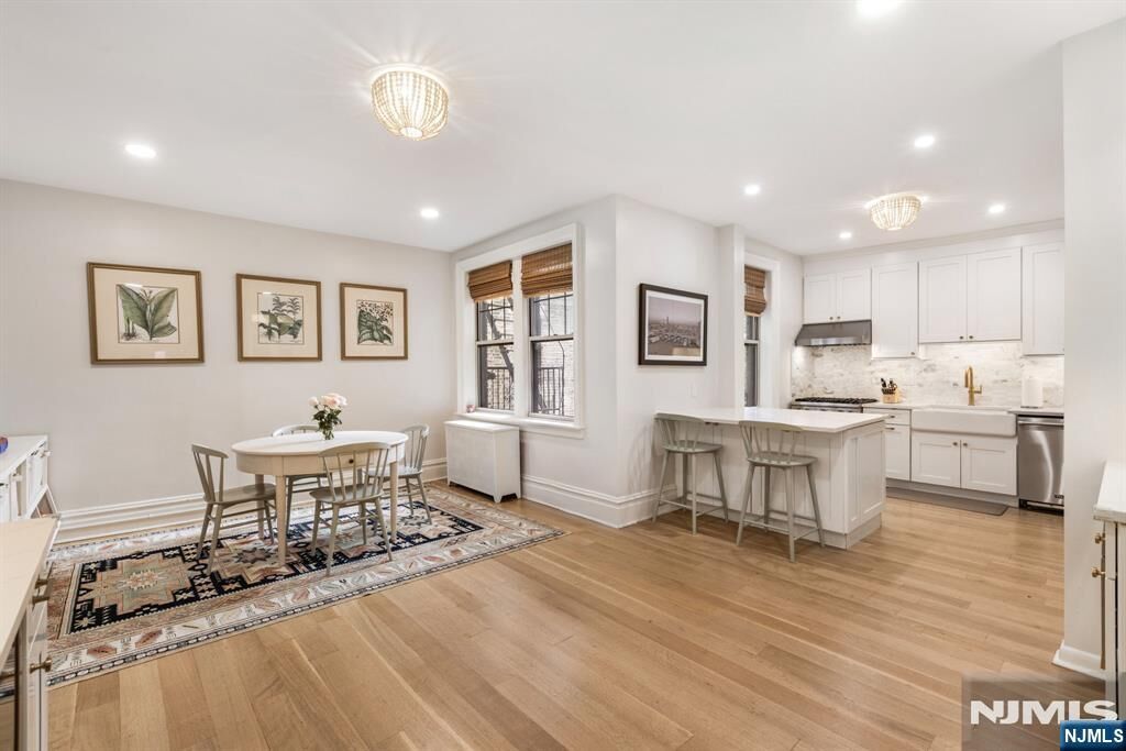 Property Photo:  1000 Hudson Street 204  NJ 07030 