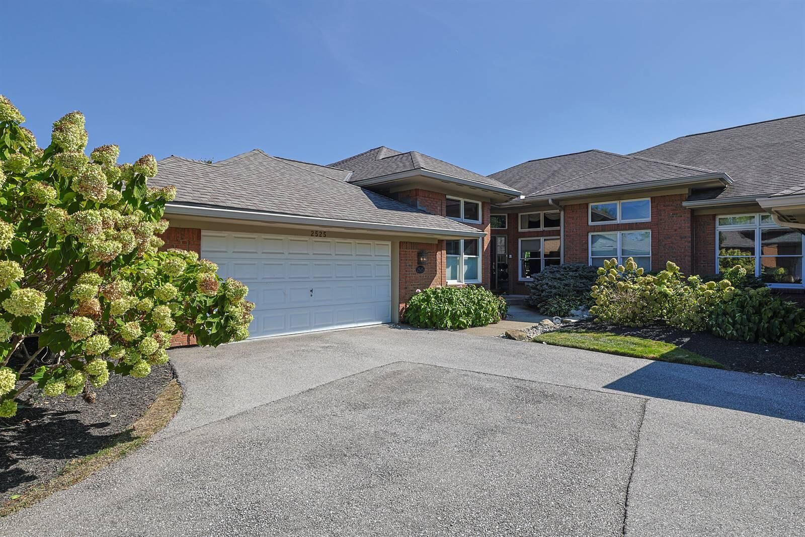 Property Photo: 2525 Nicklaus Lane KY 41017