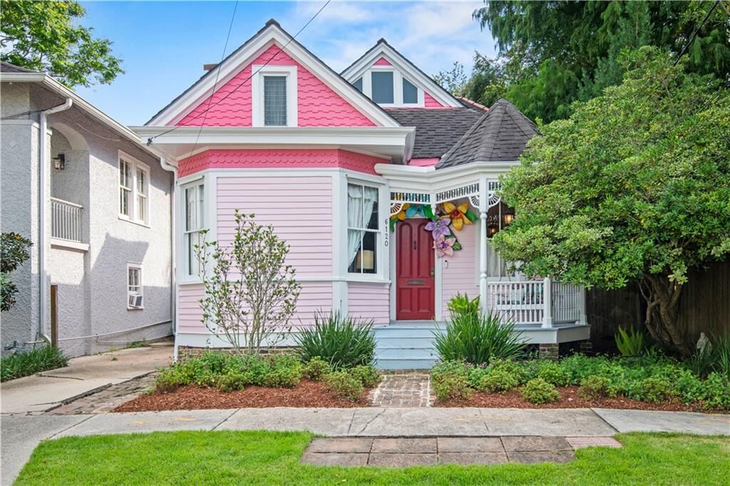 Property Photo:  6120 Chestnut Street  LA 70118 