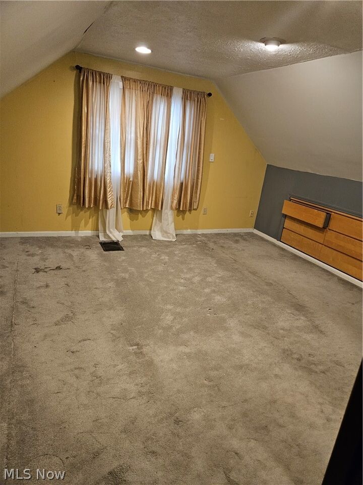 Property Photo:  19919 Maple Heights Boulevard  OH 44137 