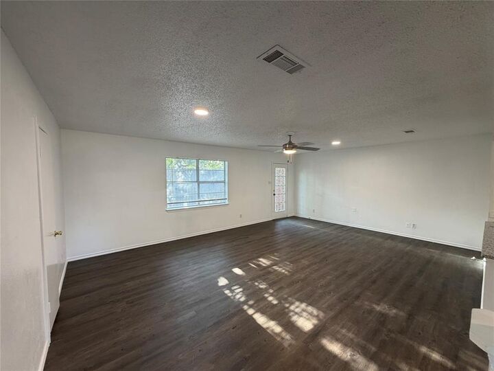 Photo de la propriété:  101 5th Street  TX 76041 