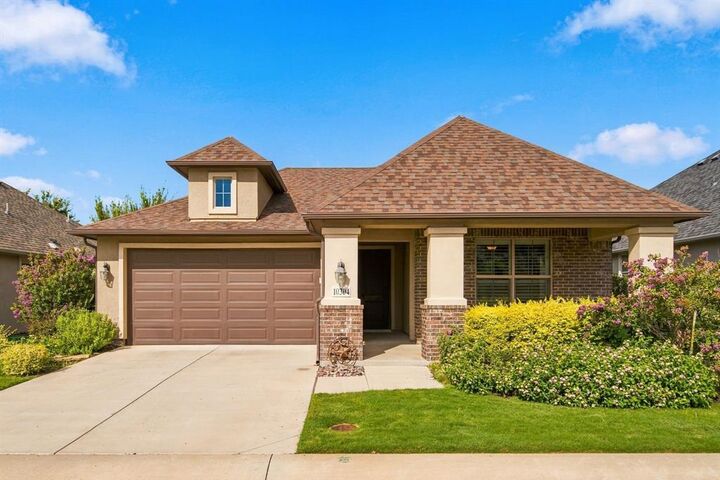 Property Photo: 10304 Claystone Drive TX 76207
