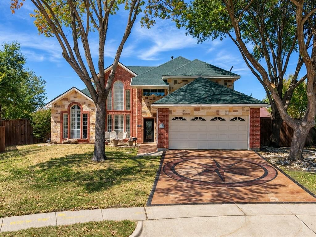 Property Photo: 202 Browning Lane TX 75052