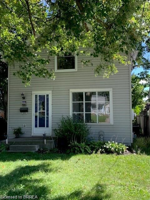 Property Photo:  124 Metcalfe Street S  ON N5C 1M7 