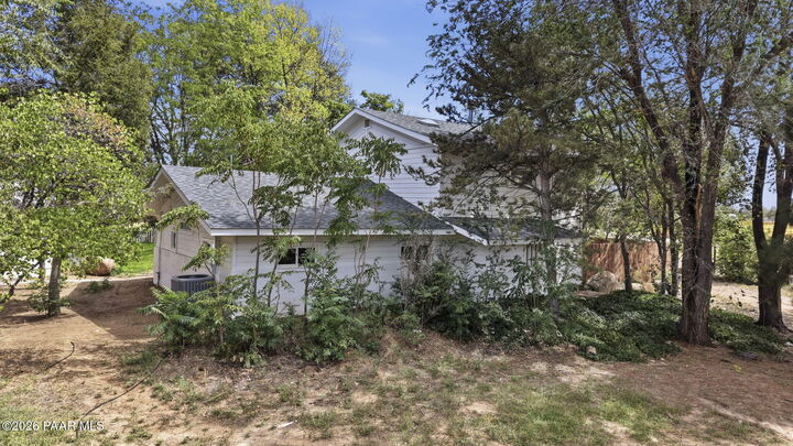 Property Photo:  371 N Road 1 West  AZ 86323 