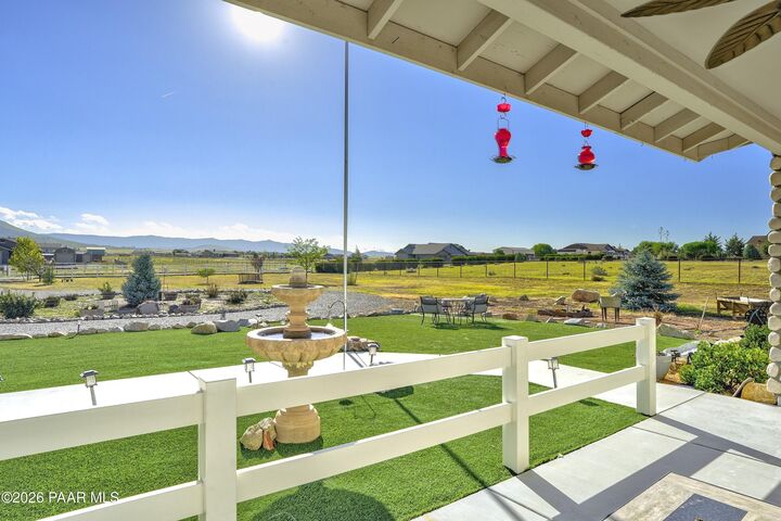 Property Photo: 8720 N Buffalo Hill Court AZ 86315