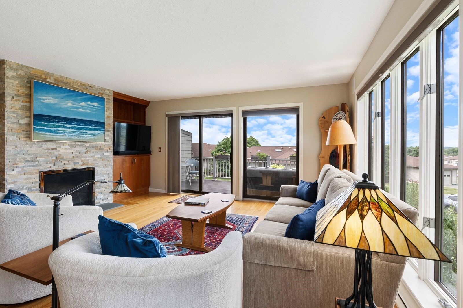 Property Photo:  138 Windward Ln 138  RI 02809 