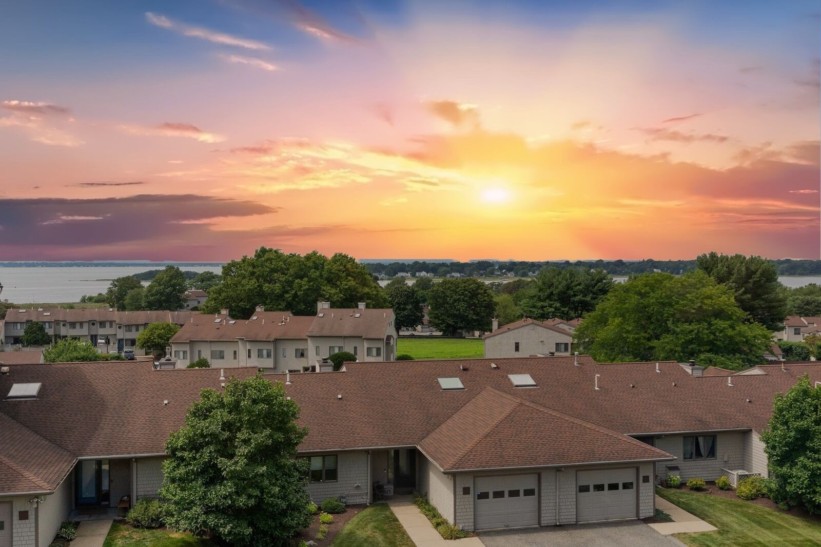 Property Photo:  138 Windward Ln 138  RI 02809 