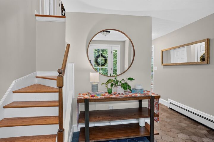 Property Photo: 18 Coolidge Cir MA 01532