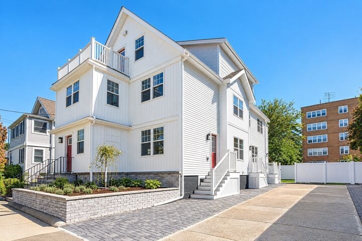 Property Photo:  15 Foster Street 15B  MA 02474 