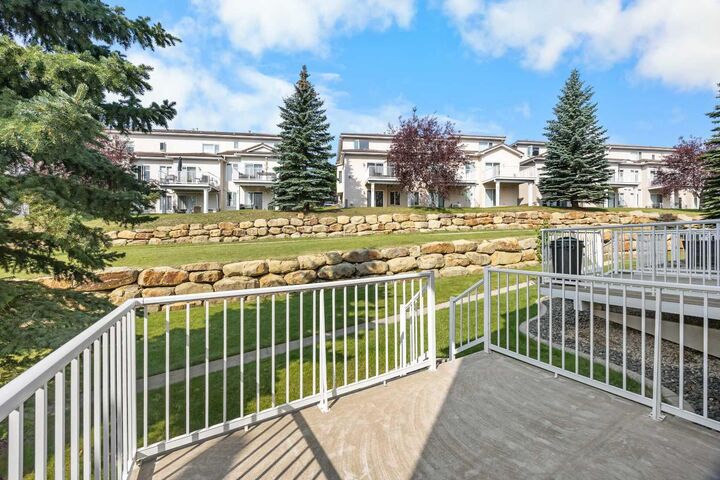 Property Photo:  36 Hamptons Link NW  AB T3A 5V9 