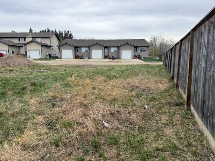 Property Photo:  5311 57 Avenue  AB T4J 0B1 