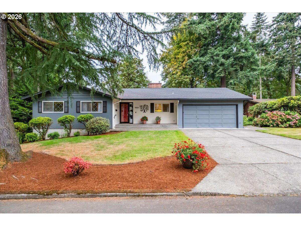 Property Photo: 5618 Cascade St OR 97068