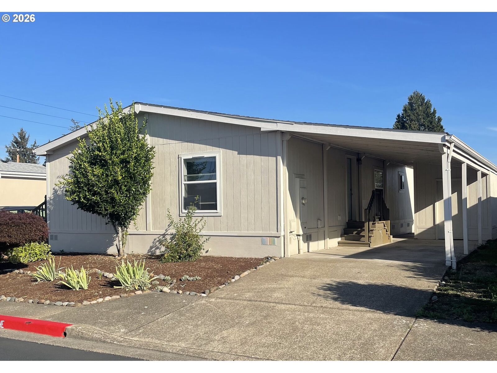 Property Photo:  1000 S McKern Ct 3  OR 97132 