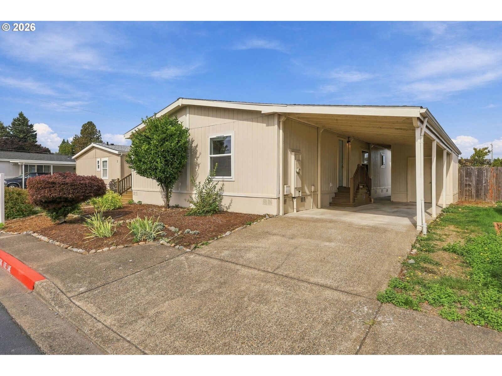 Property Photo: 1000 S McKern Ct 3 OR 97132