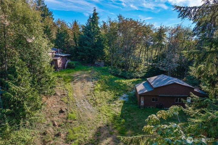 Property Photo:  37635  West Lake Walker Drive SE  WA 98022 