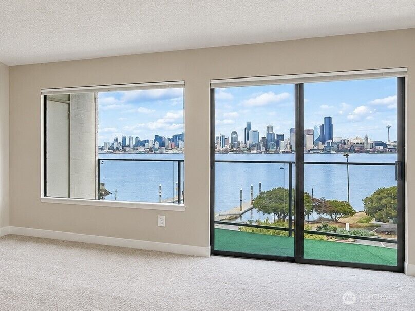 Property Photo: 1301 Harbor Ave SW #308 WA 98116