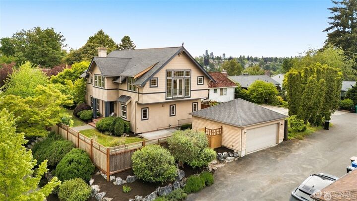 Property Photo:  4606 S Andover Street  WA 98118 