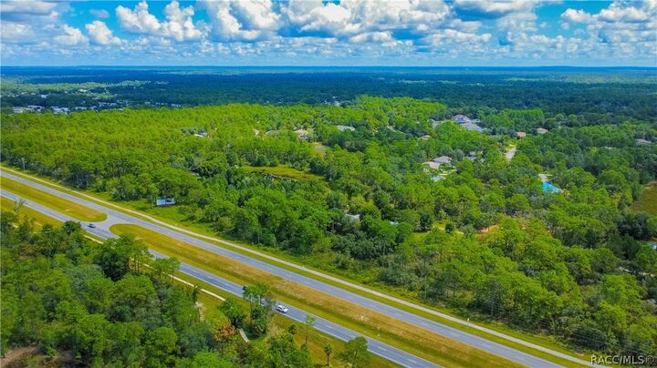Property Photo: 11371 S Suncoast Boulevard FL 34446