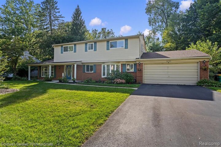 Property Photo: 26163 Westmeath Street MI 48334